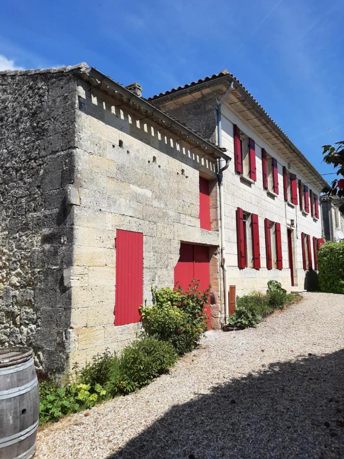 Maison Rouge مونتانيو المظهر الخارجي الصورة