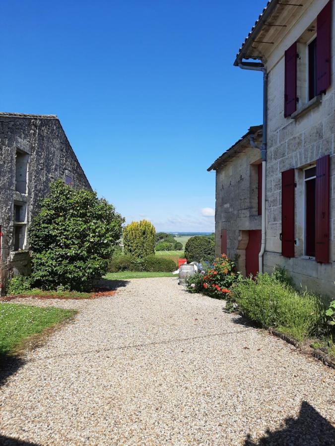 Maison Rouge مونتانيو المظهر الخارجي الصورة